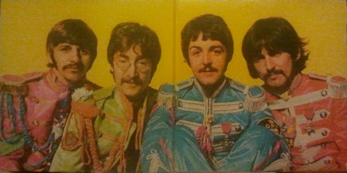 The Beatles – Sgt. Pepper's Lonely Hearts Club Band - 1974 with Poster! VinylPursuit.com