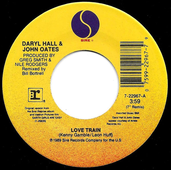 Daryl Hall & John Oates – Love Train US Pressing