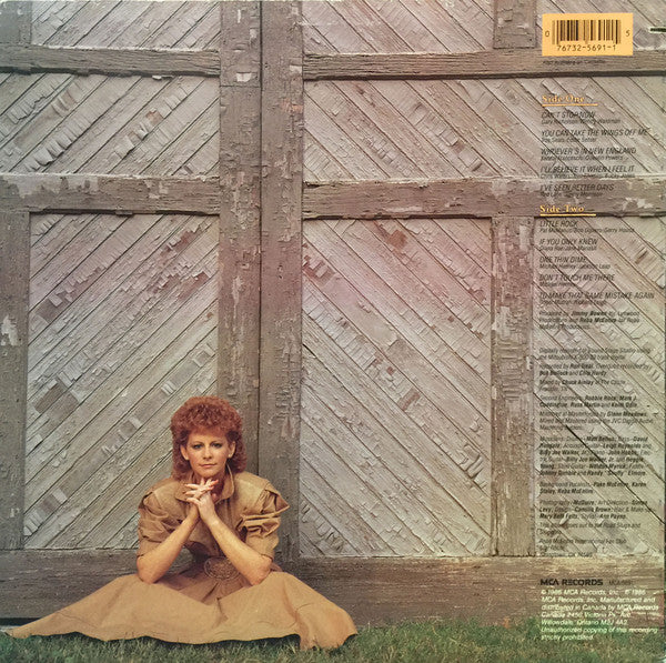 Reba McEntire – Whoever's In New England