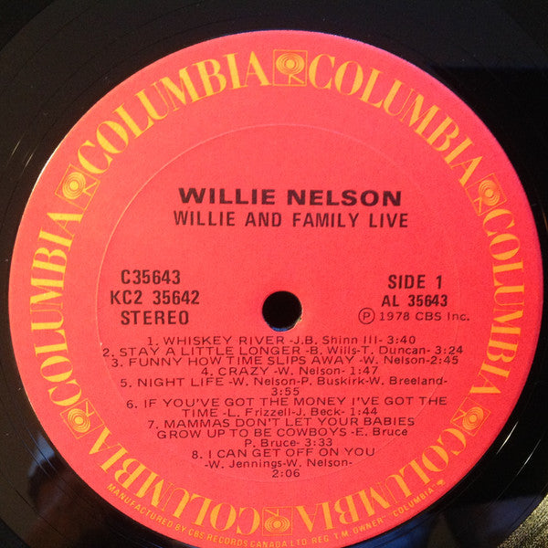 Willie Nelson – Willie And Family Live VinylPursuit.com
