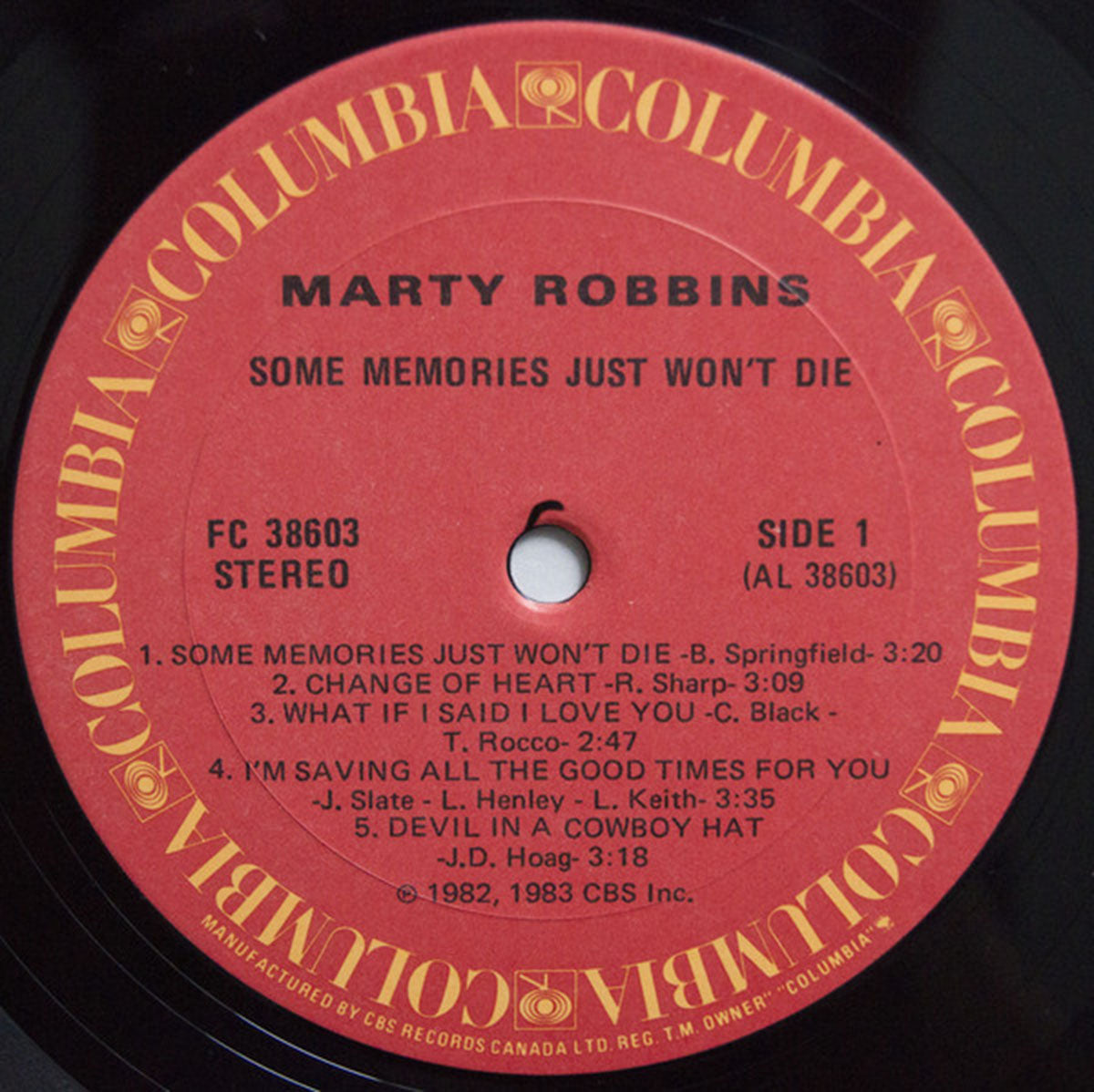 Marty Robbins – Some Memories Just Won't Die